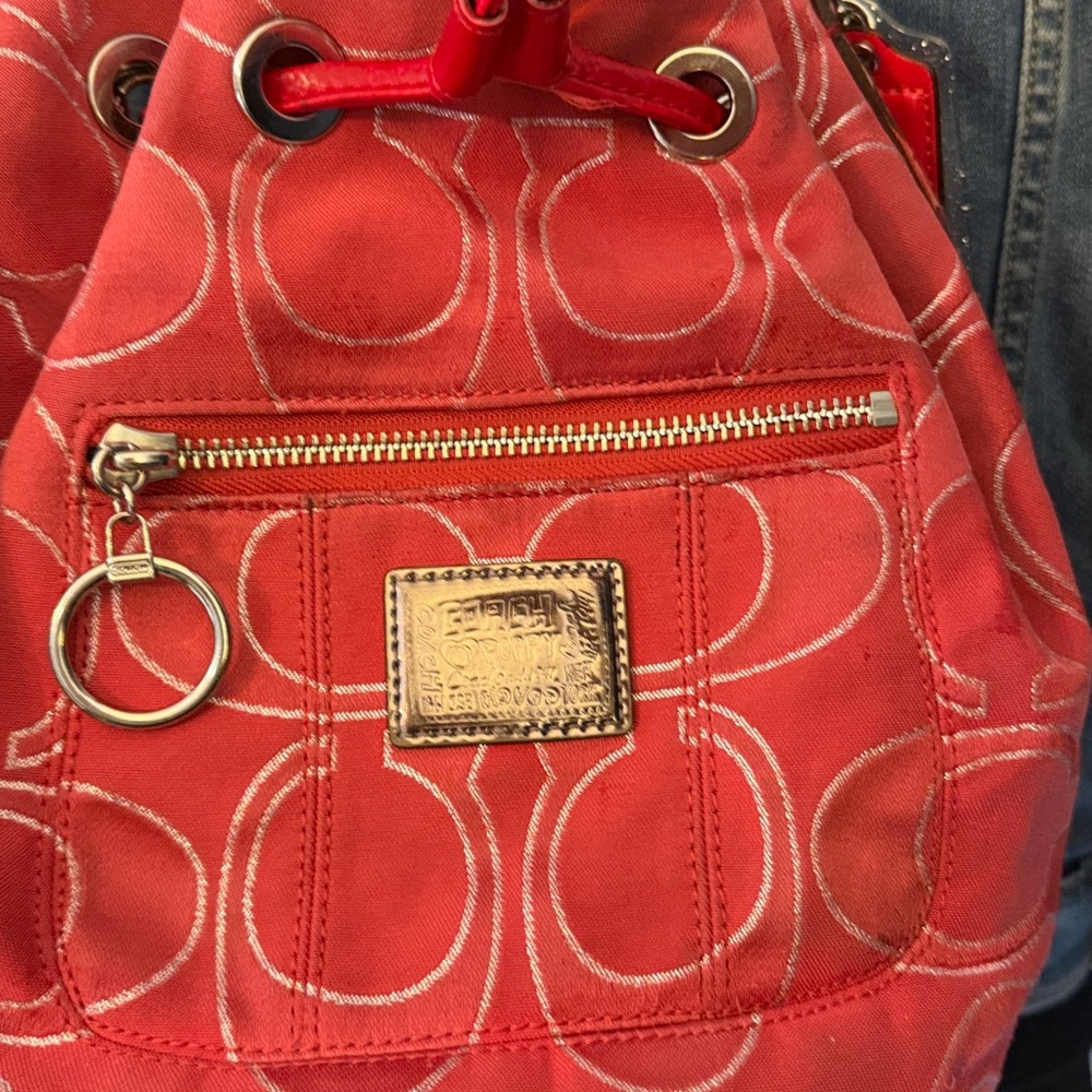 Coach Rare Retired  Ruby Red Poppy cinch Bucket Bag with strap - Picture 6 of 16